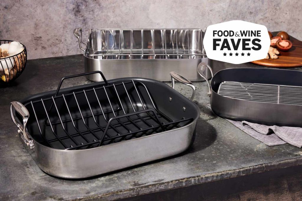 Disposable Roasting Pan: Effortlessly Roast Your Favorite Dishes!