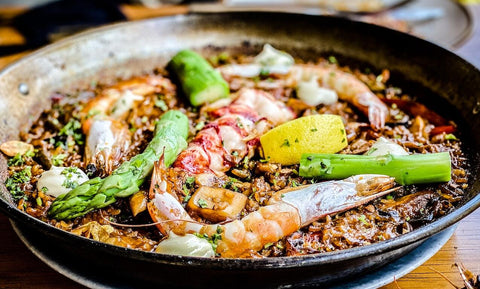 How to Season a Paella Pan