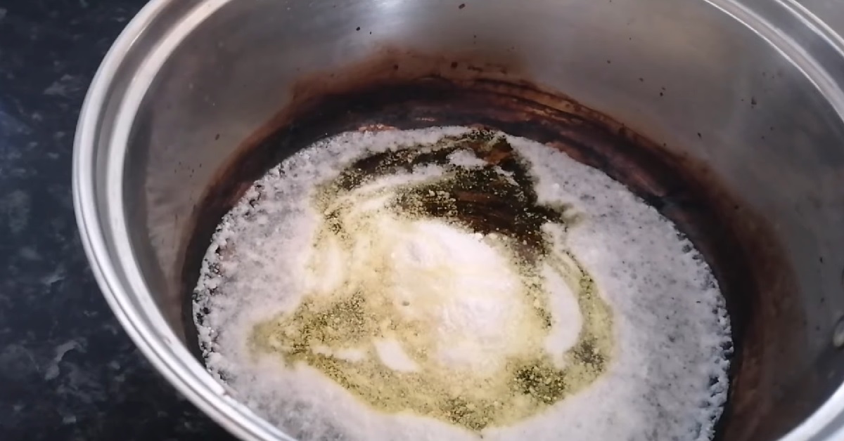 how to clean a burnt saucepan