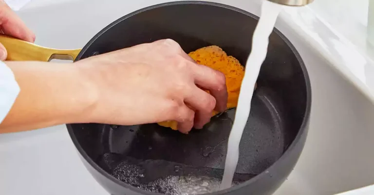 how to clean saucepans