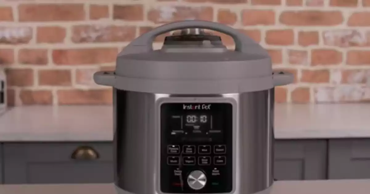 instant pot 6qt 9-in-1 pressure cooker bundle
