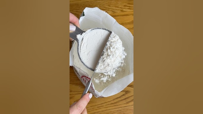 How to Measure Flour Correctly