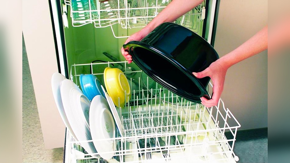 Can Crockpot Go in Dishwasher