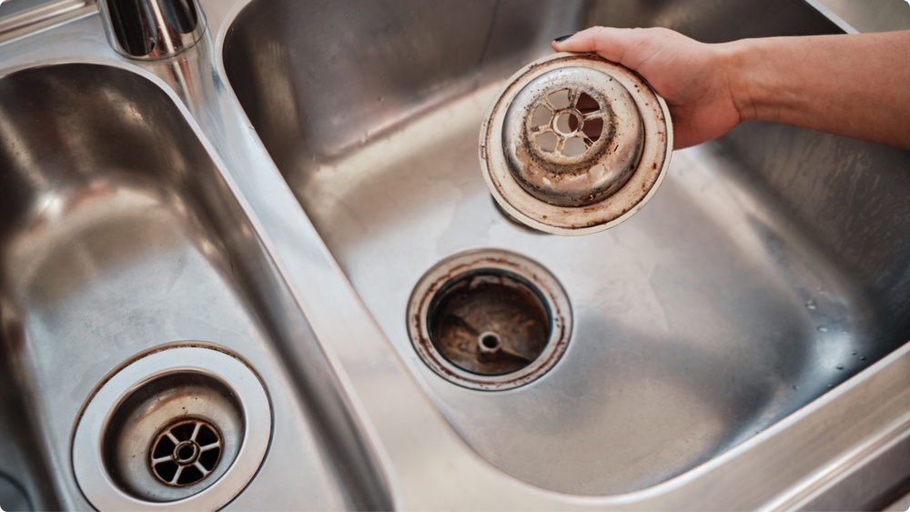 How to Clean Kitchen Sink Drain Pipe