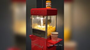 How to Make Buttered Popcorn in a Popcorn Machine