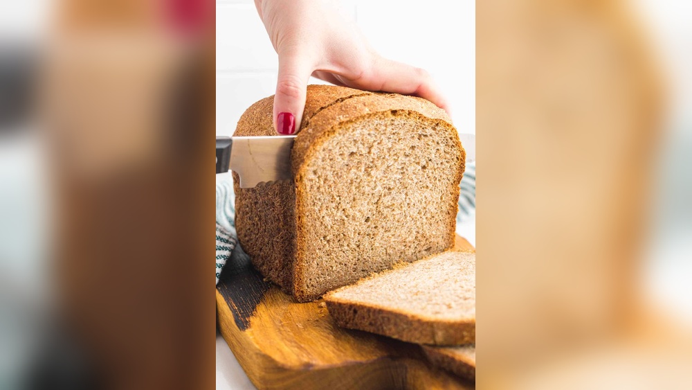 How to Make Whole Grain Bread in a Bread Machine