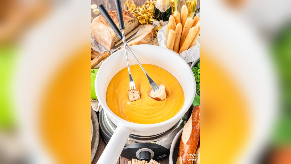 Melting Pot Cheese Fondue