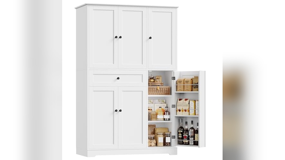 Modern Kitchen Pantry