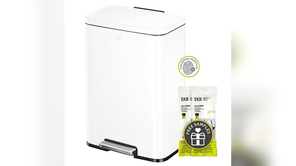 White Kitchen Trash Can